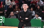 媒体人：杨鸣已经正式离任辽宁男篮主教练一职 乌戈将接替他上任
